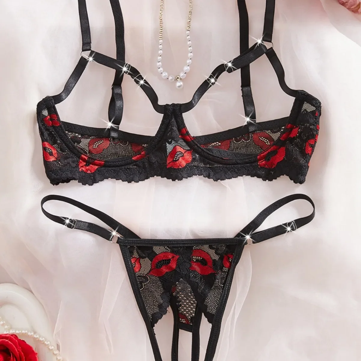 

Sexy Without Detachment Lingerie Set Women Hot Lips Embroidery Hollow Out Underwear Female Exposed Breasts Two-piece Exotic Suit
