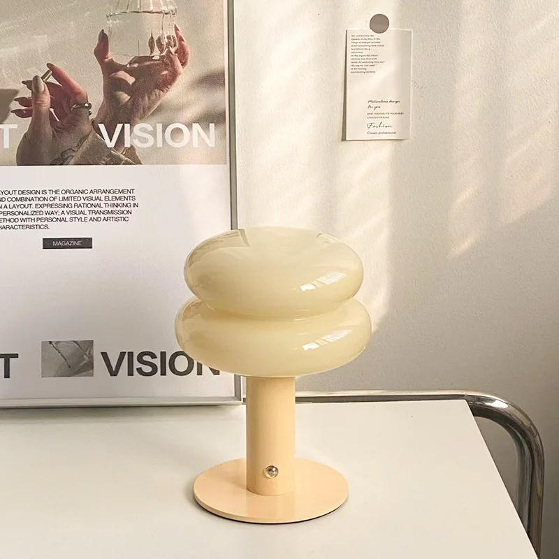 新しいガラス製のキノコ型充電式ナイトライト、韓国のブロガー風の装飾ライト