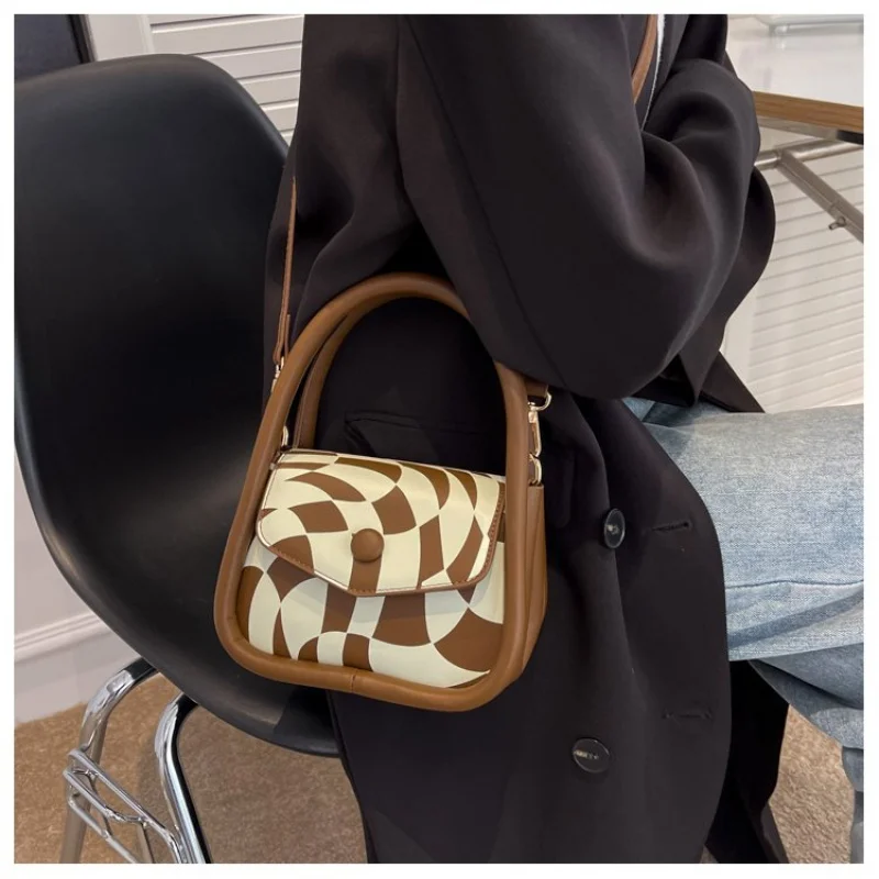 

Высококачественные женские сумки из кожи с точечной печатью, модные винтажные высококачественные просторные повседневные сумки ​