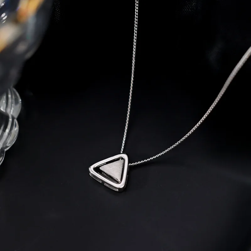 

New 925 Sterling Silver Triangle Necklace Personalized Geometric Shape Pendant Necklace Women's Birthday Gift Exquisite Jewelry