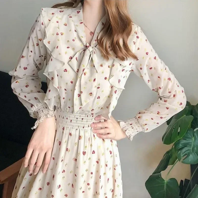 فساتين نسائية طويلة الأكمام فستان شيفون ربيع الخريف الأزهار مطاطا أنيقة وجميلة الرجعية عالية الجودة الفاخرة JJ522