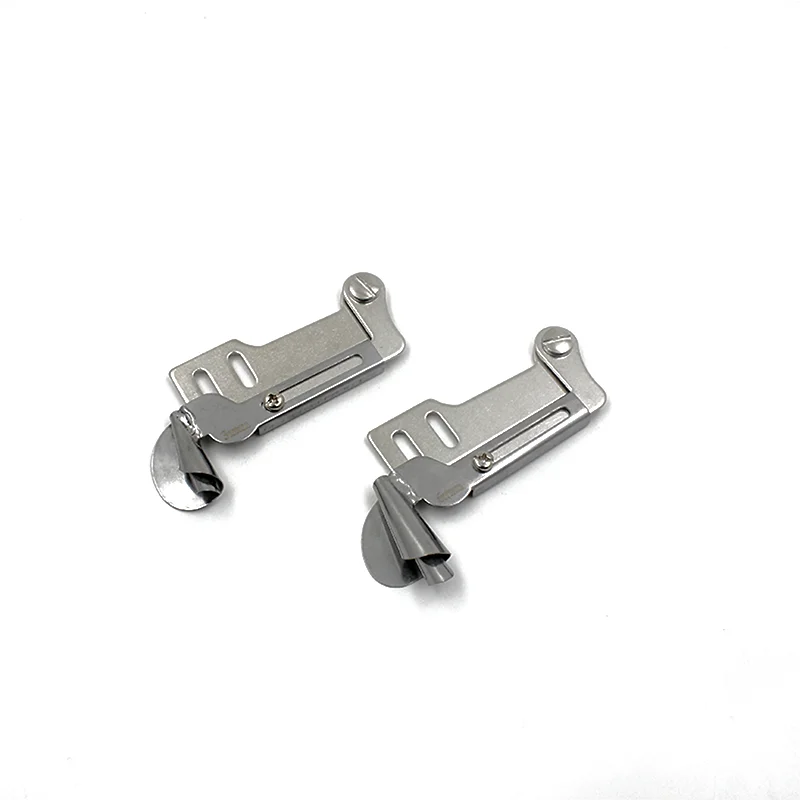 

Industrial Sewing Machine Presser Foot, Hemmer Attachment Folder, Hem Curler Installed On Needle Plate, Crimping