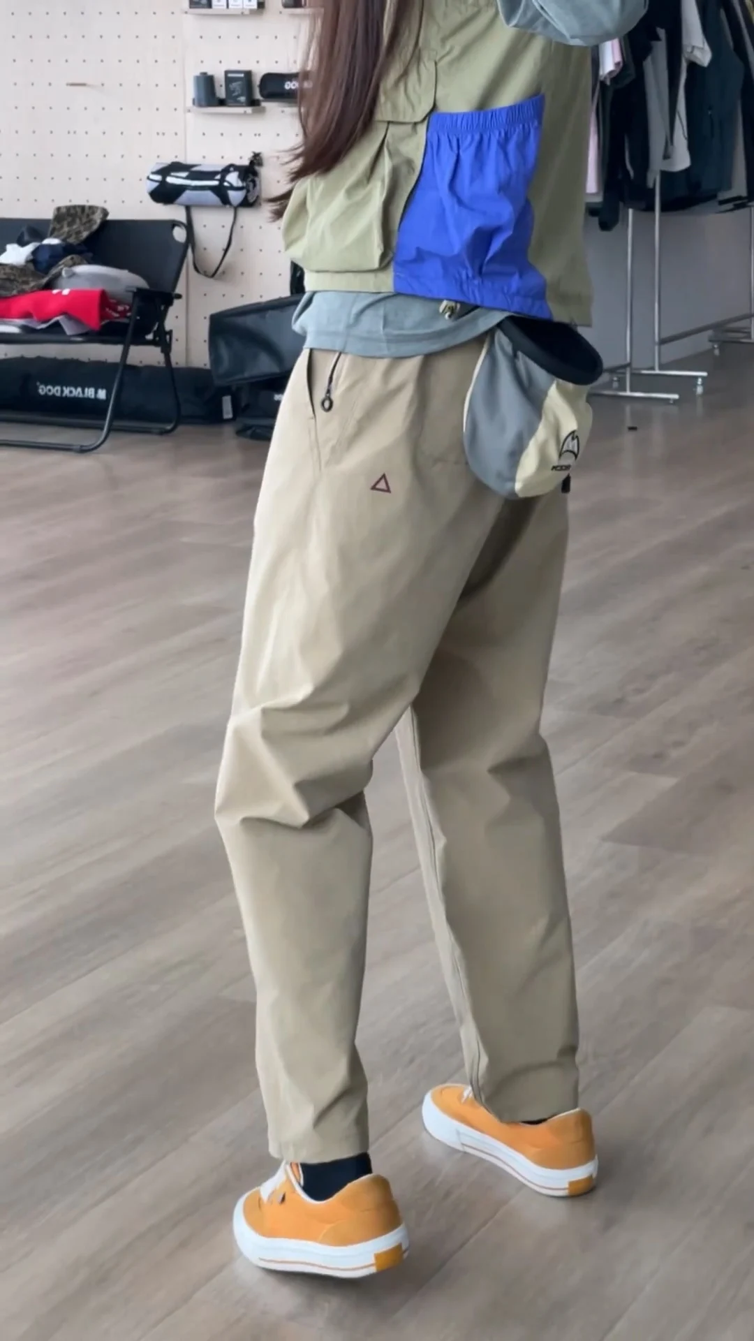 Frühling Sommer Reißverschluss-Taschen Cargo Freizeithosen Herren Schnelltrocknende Jogginghosen Wanderhosen Outdoor Alltagskleidung Schmal Zulaufende Hosen für Männer – Detail 10