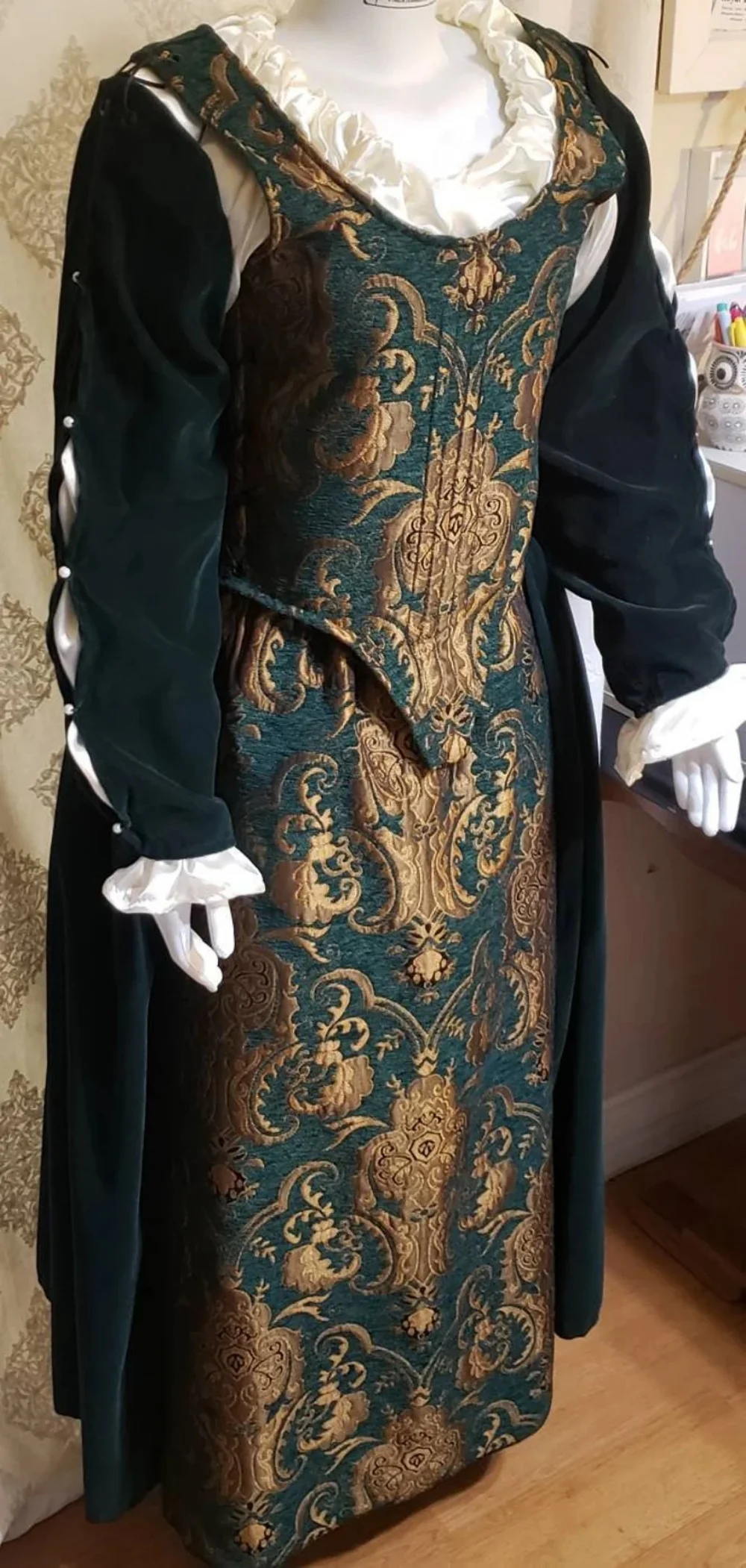 

Historical Italian Renaissance Costume Tudor Elizabethan Queen Walking Dress Medieval Victorian Noble Duchess Ball Gown
