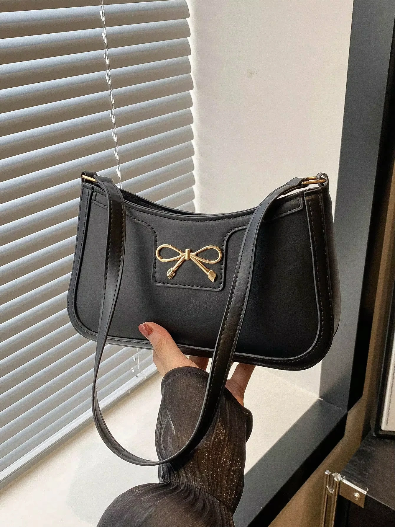 Pu Leather Handbag Elegant Ladies Shoulder Bag Fashion Crossbody Bag Winter Bow Decoration Purse For Shopping Office Special