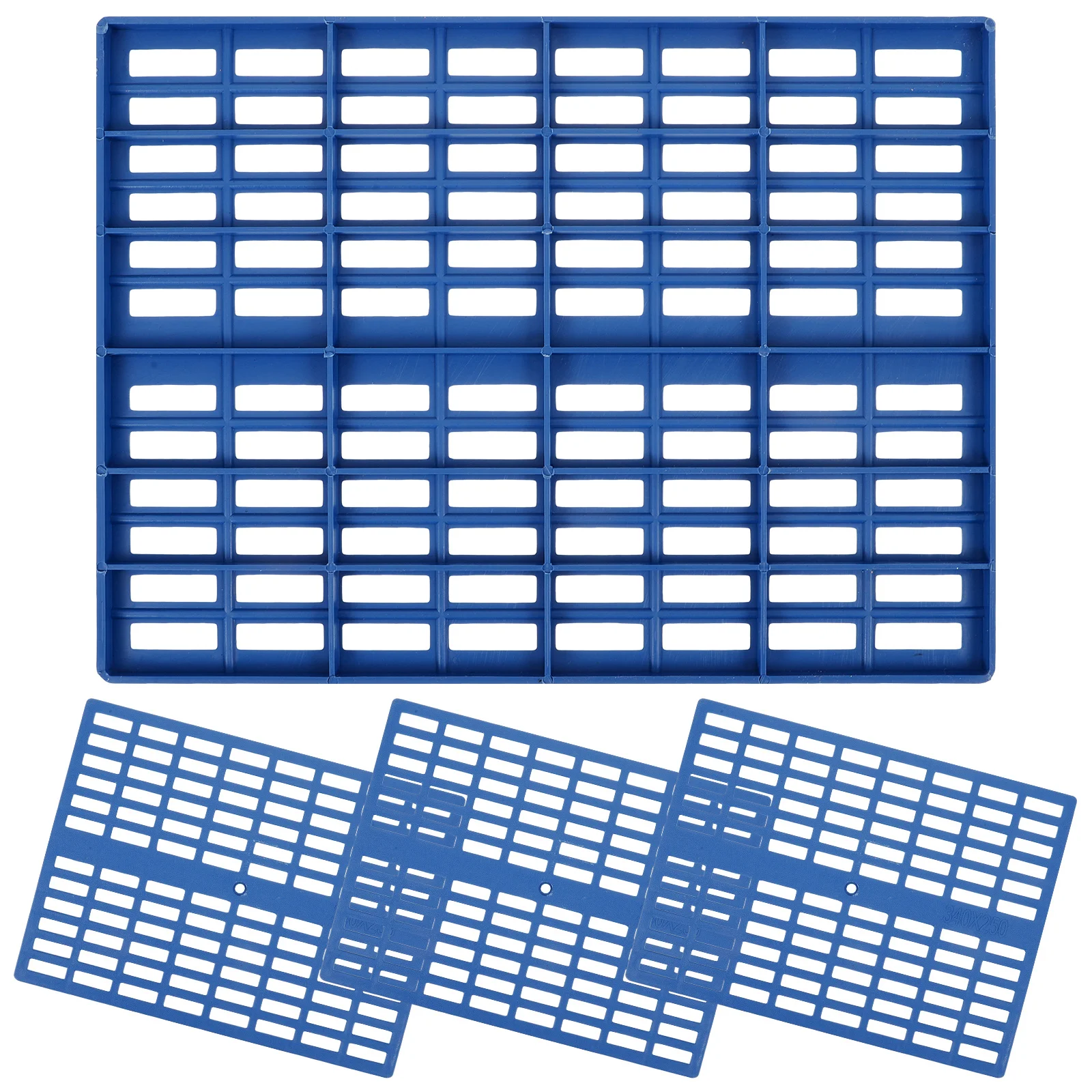 

4Pcs Bunny Foot Mat Reusable Plastic Cage Resting Pad Non-Slip Small Animal Floor Mat for Rabbit Hamster Pet Comfort