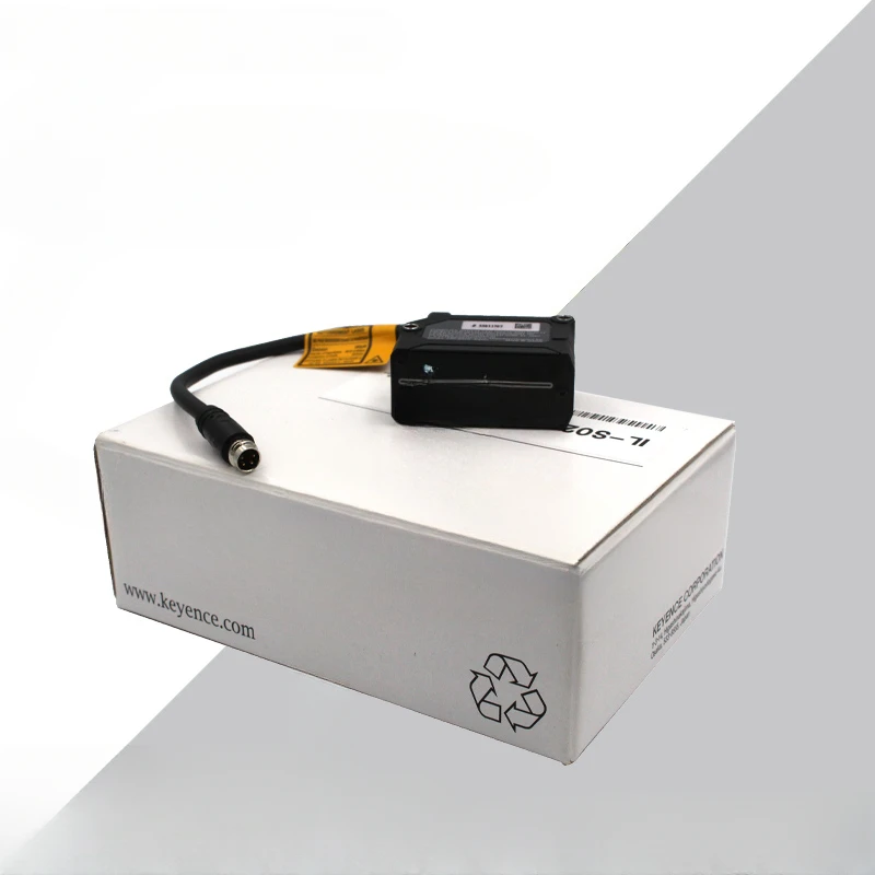 

Laser displacement sensor IL-S100 measures vibration IL-1000 with high thickness and wide width.