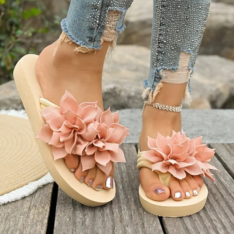 شباشب نسائية كبيرة الحجم 36-45 صنادل ذات رأس مستدير على شكل زهرة صنادل سميكة القاع خفيفة الوزن وناعمة من الأسفل مفتوحة من الأمام أحذية الشاطئ #2