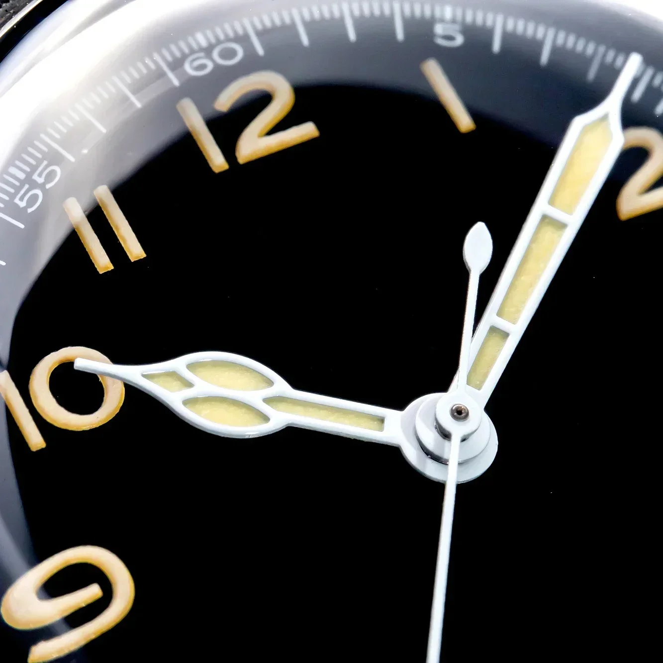 Jam tangan 36MM untuk pria Diameter tentara Frogman WWII Retro impor sepenuhnya NH35 gerakan mekanis otomatis C3 bercahaya