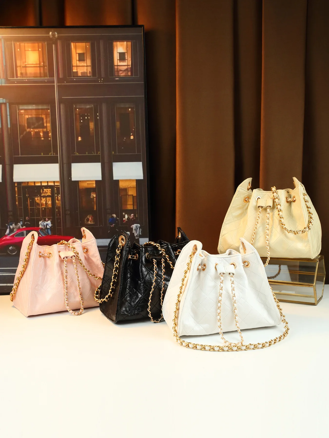 Spring Gentle Quilted Drawstring Bucket Bag Creamy Chain Shoulder Crossbody Bag for Girls