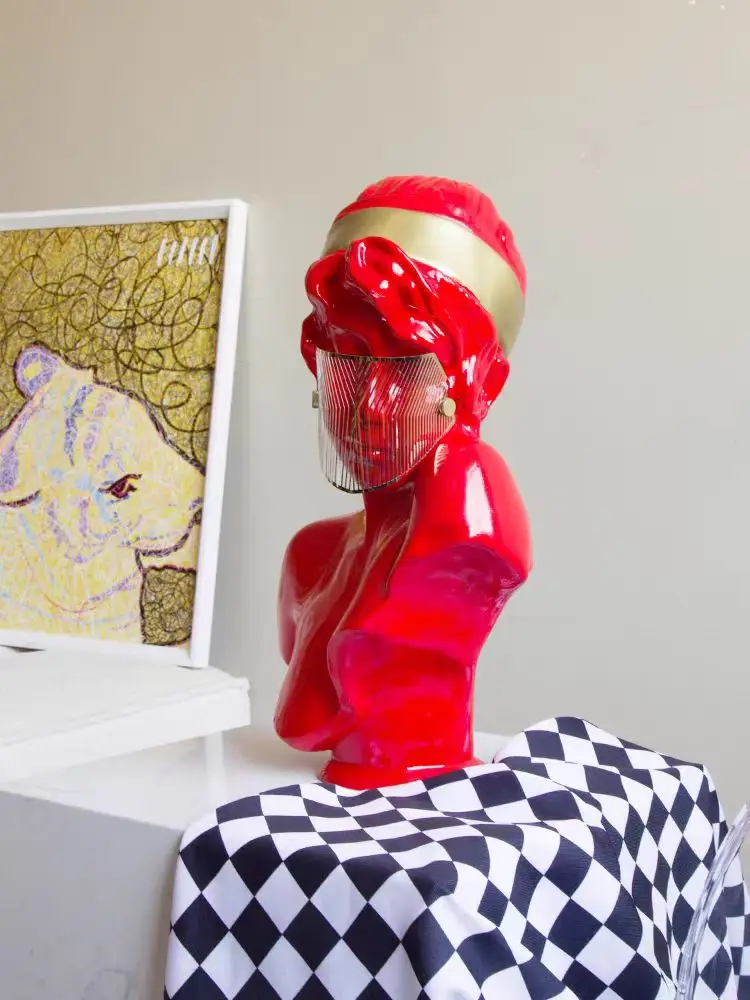 Home Decoration Red Mask Girl Abstract Figure Sculpture Art Installation Statue Decor Bar Medical Beauty Salon Ornament Gifts