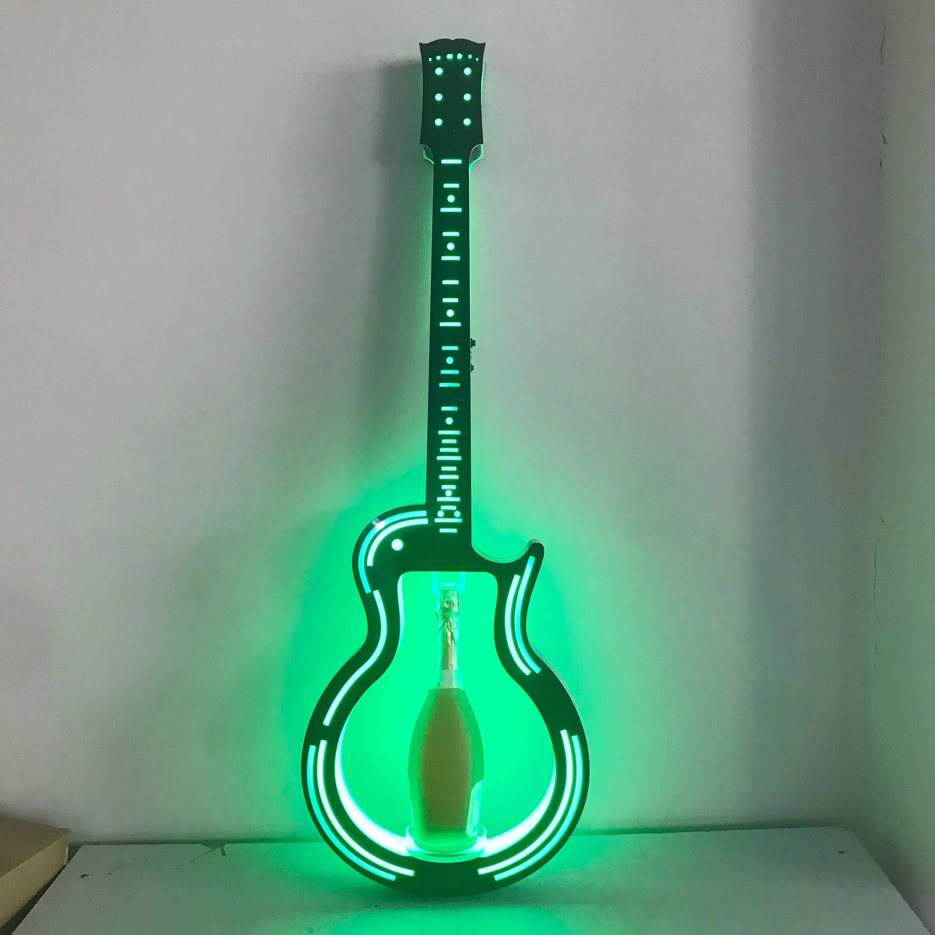 Music party acrylic LED Guitar bottle presenter champagne vodka bottle holder Glorifier VIP Display for nightclub Lounge