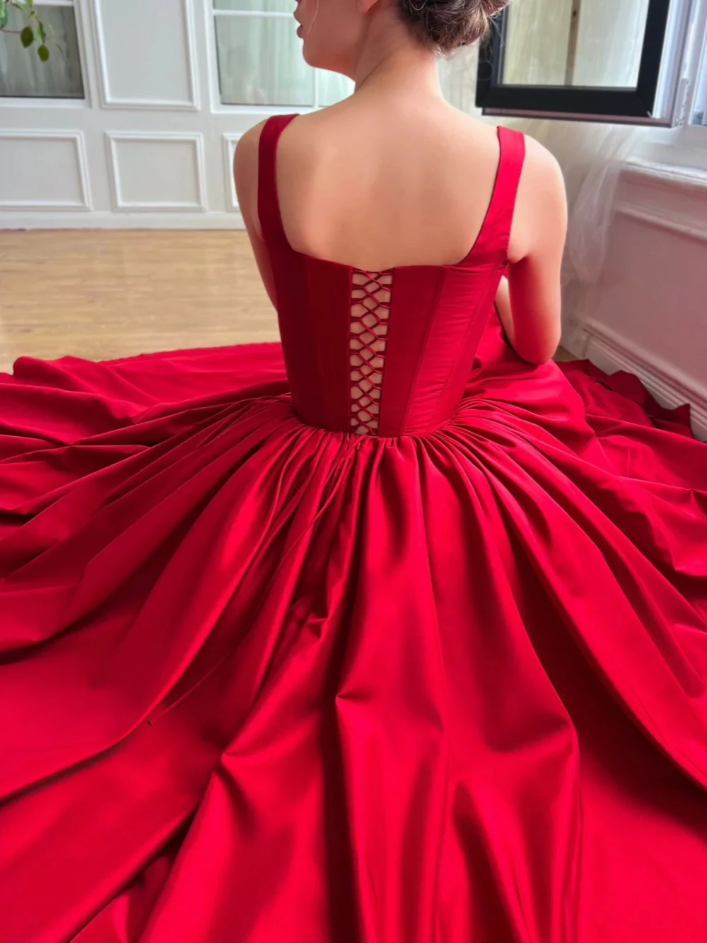 Red Cinderella Taffeta Elegant Evening Dress Fashion Corset Side Slit Special Occasions No Gloves Customized Women Party Prom