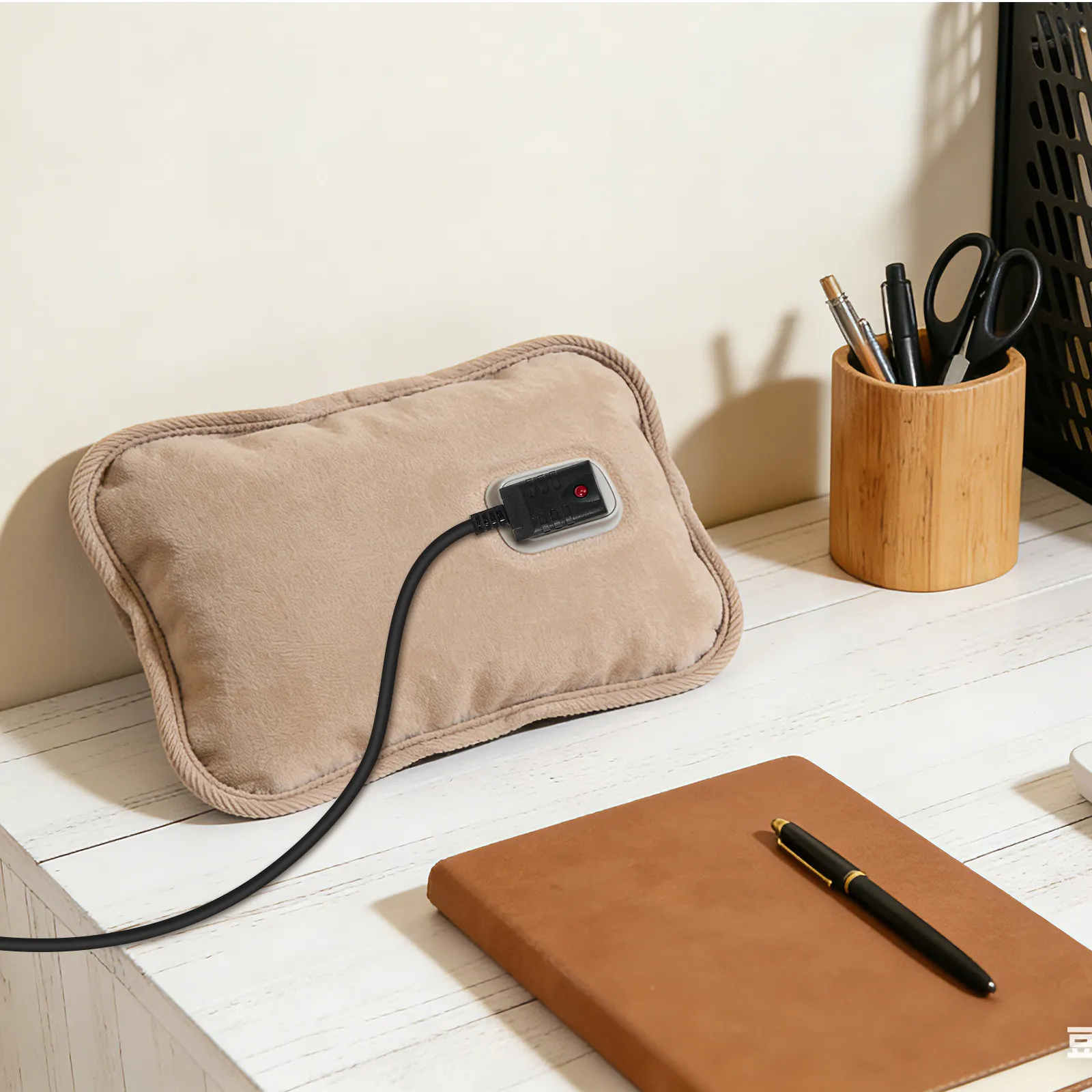 Portable Hot Water Bag Cable Stable PP Copper Material Overheat Protection Rechargeable Hand Warmer Cable