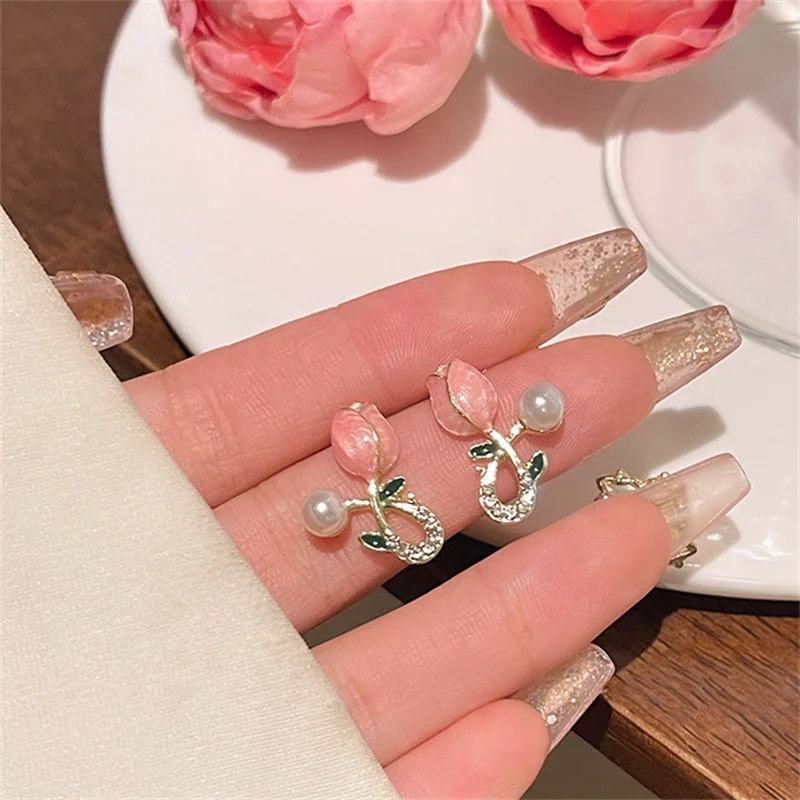 Frau Mode exquisite Tulpe Blume Perle Ohr stecker für Hochzeits schmuck Party Zubehör Geschenke