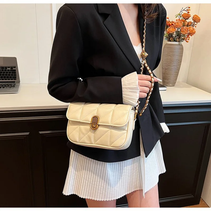 

Ladies Shoulder Bag Made Of Fine Leather Boasting Designer Inspired And Trendy Daily Look