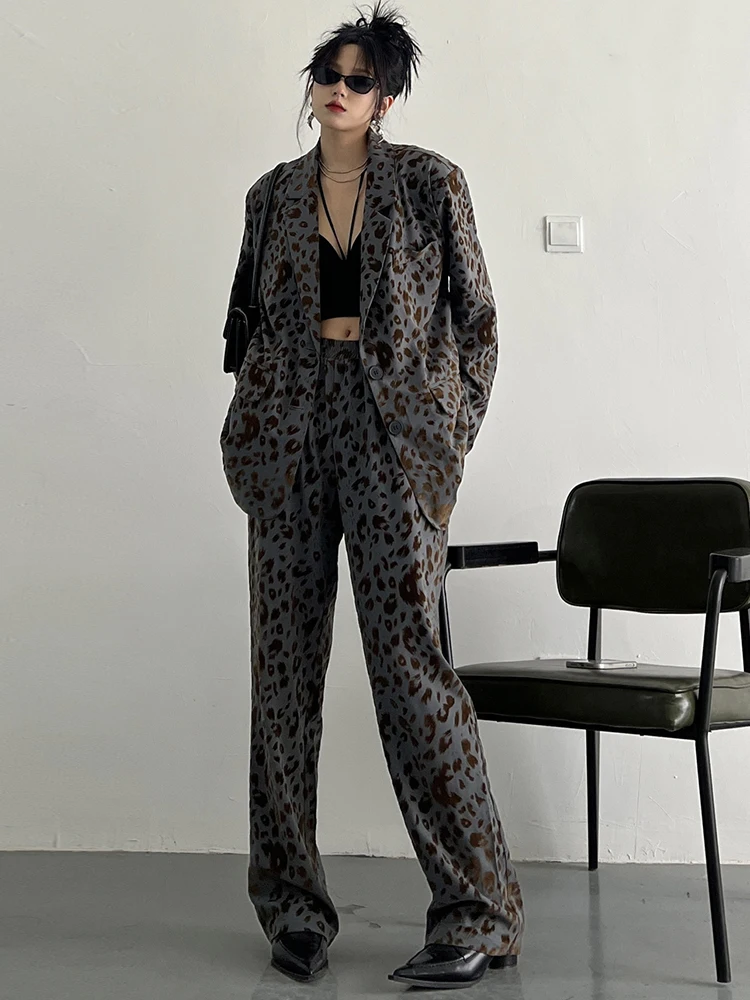 [EAM] Two Piece Suit Wide Leg Pants Leopard Print  Big Size New Lapel Long Sleeve Women Fashion Tide Spring Autumn 2024 1DF1166