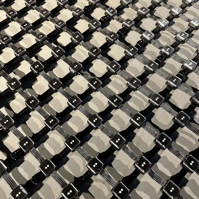 Foldable P150 RGB LED Pixel Mesh Screen Media Facade Architectural Lighting
