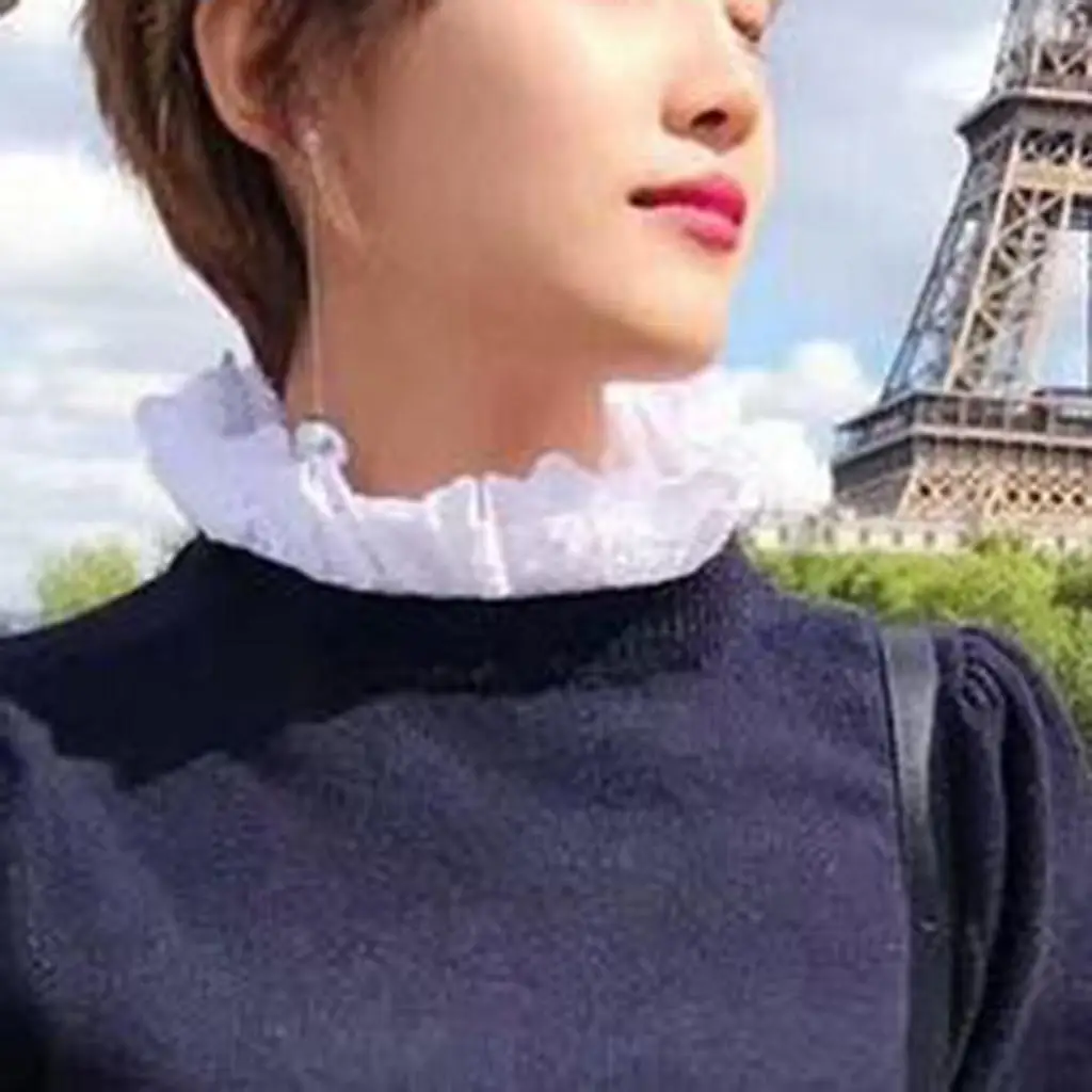 

Ruffle Hollow Flower Detachable Shirt False Collar Necklace Lady Choker
