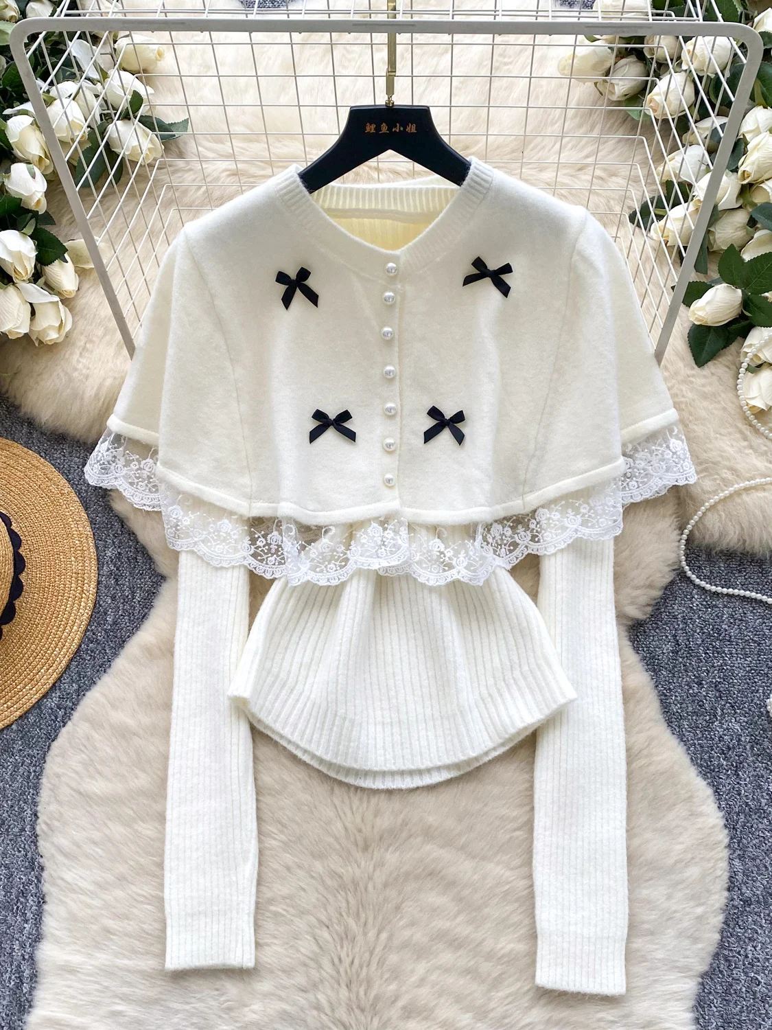 2-piece Retro Red Knit Pullover Beaded Lace Trim Cape Coat Solid Inner Women's New Winter Elegant Small Fragrance Commute Outfit
