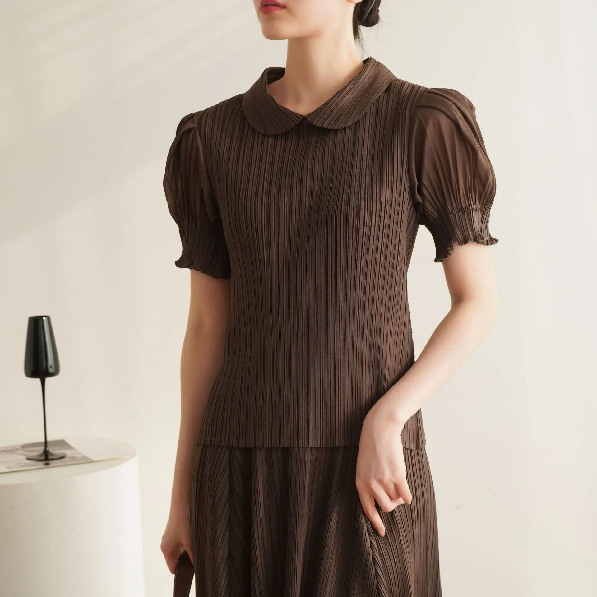 Miyake Pleated Peplum Wind Casual Fashion Temperament Solid Color Women's T-Shirt Round Neck Short Sleeve Tops 2026 Summer New