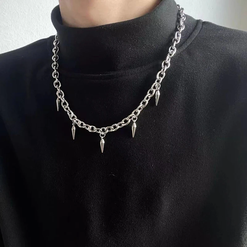 Gothic Punk Rivet Choker Necklace Stainless Steel Hip Hop Cool Stud Pendant Necklace Fashion Jewelry Gifts