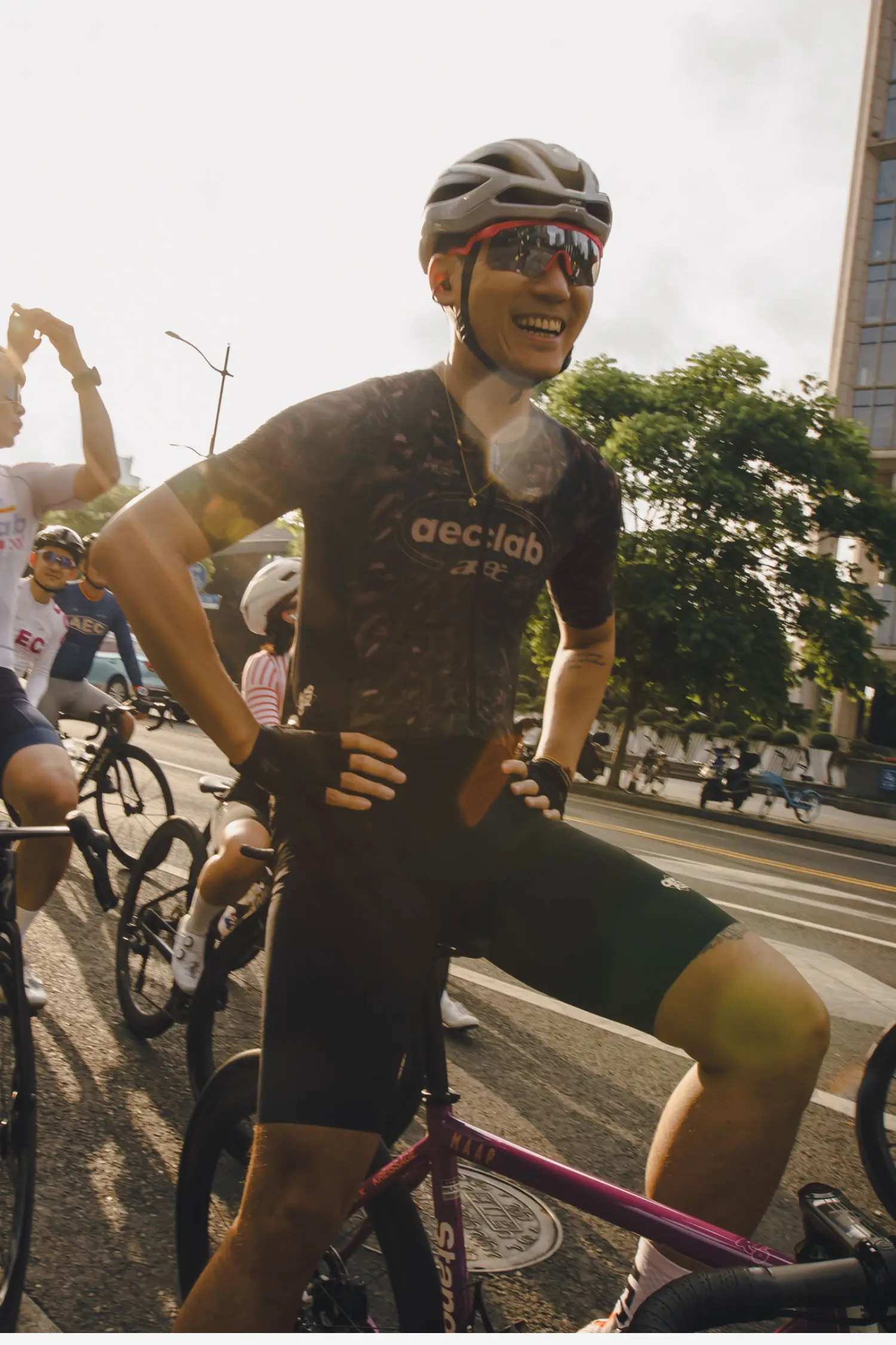 AEC Radtrikot Sommer Kurzarm Fahrradoberteil 2026 Neu Rennrad MTB Kleidung Hochelastisch YKK Reißverschluss hinten 3 Taschen – Detail 32