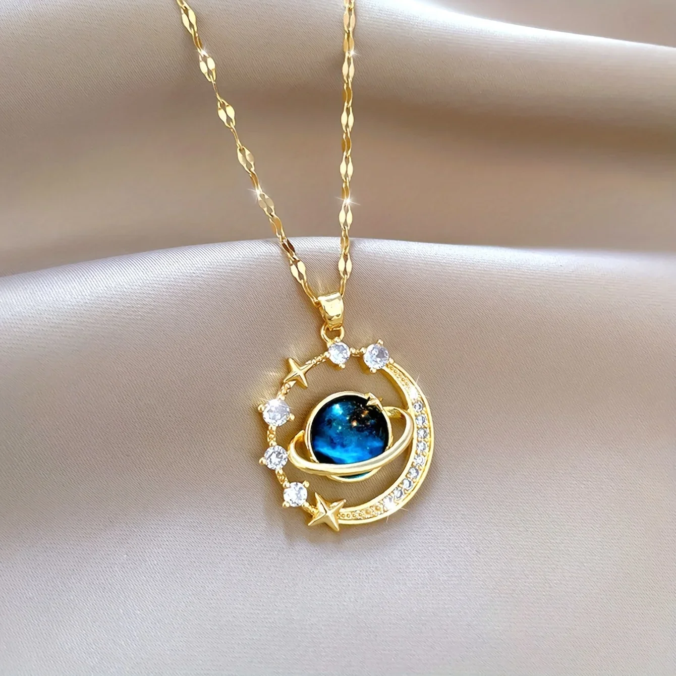 [NEW] A 1pcs, Dream Planet Moon Pendant Necklace, high-quality jewelry, upgraded temperament necklace, high-end decorative necklace, suitable for daily wear, wedding season accessories, suitable gifts for girlfriends, classmates and good friends
