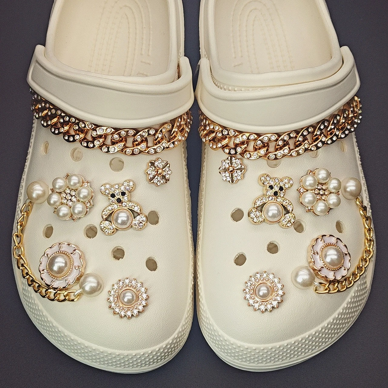 Moda złoty miś zawieszki do butów dla Crocs Rhinestone perła buty ogrodowe dekoracje damskie akcesoria obuwnicze dekoracje weselne