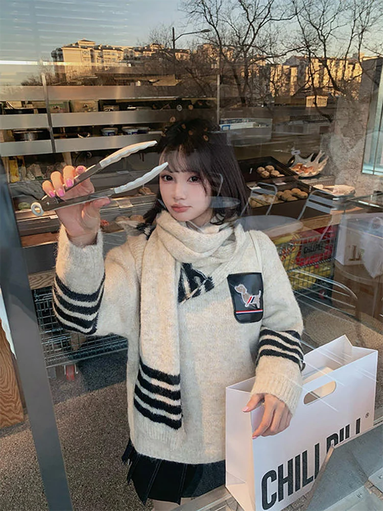 

Модный вязаный свитер для женщин с кожаной нашивкой в виде собачки, свободный крой, европейский стиль, зимний, повседневный, удобный, с длинными рукавами