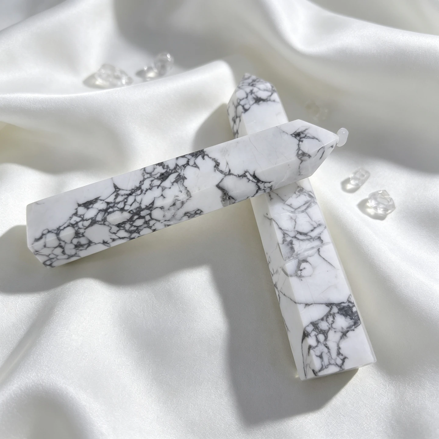 1pc Natural White Turquoise Crystal Column, Natural White and Gray Unique Mineral Patterns, Approx. 5.91-6.69 in