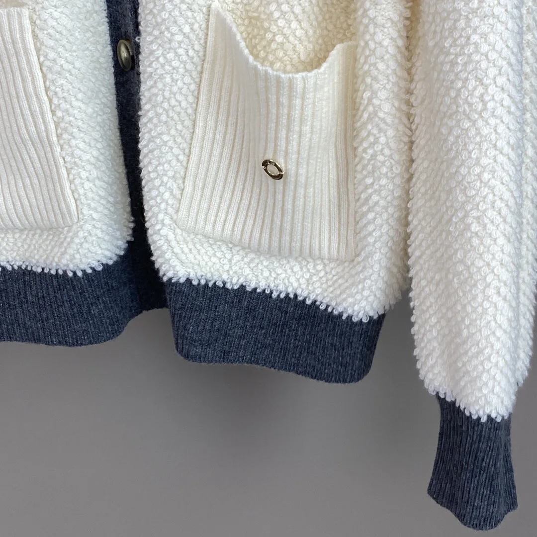 Damski Jesienno-Zimowy Nowy Kaszmirowy Kardigan w Blokach Kolorów, Luźny Sweter-Płaszcz z Dekoltem w Serek i Kieszeniami