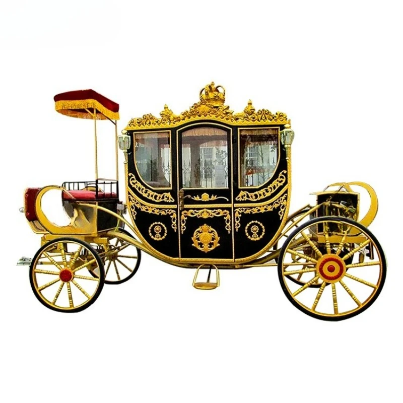 

Tour of the Royal Carriage Scenic Area Sightseeing Carriage Relief Retro Craft Car Wedding Celebration