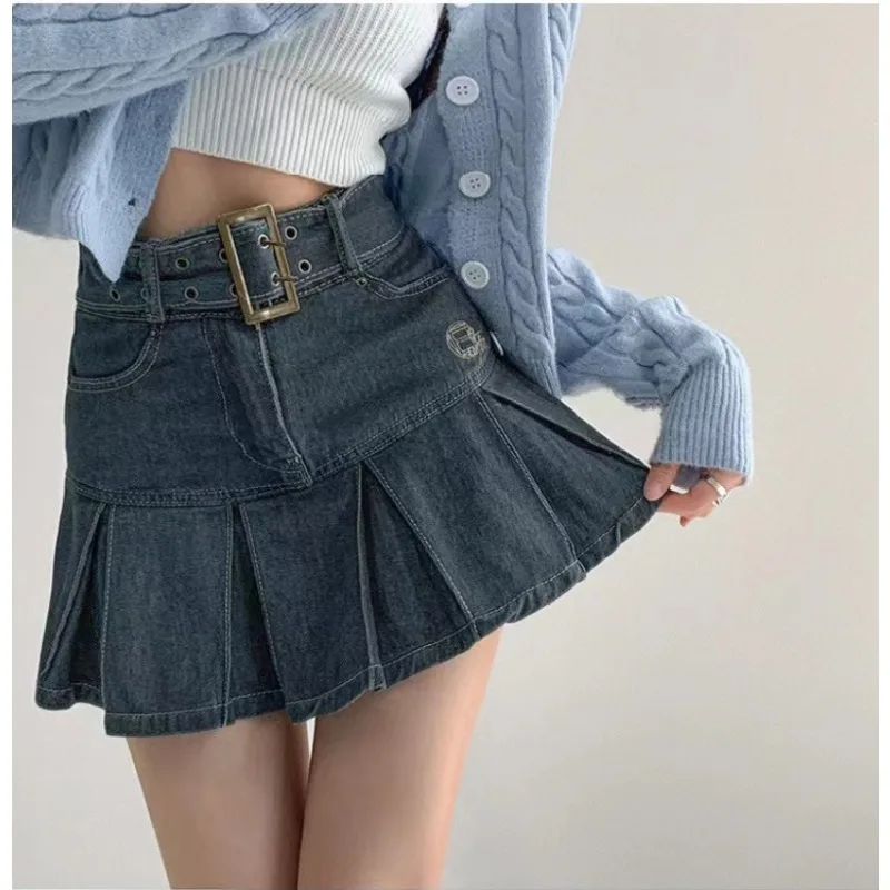 Women High Waist Pleated Denim Mini Skirt A Line Flared Jean Skirt with Decorative Belt Slim Fit Y2K Vintage Short Skort