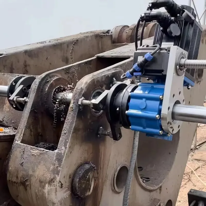 Italienische tragbare 2-in-1-CNC-Leitungs- und Schweißmaschine – horizontaler/vertikaler Typ, längliche Lochfähigkeit