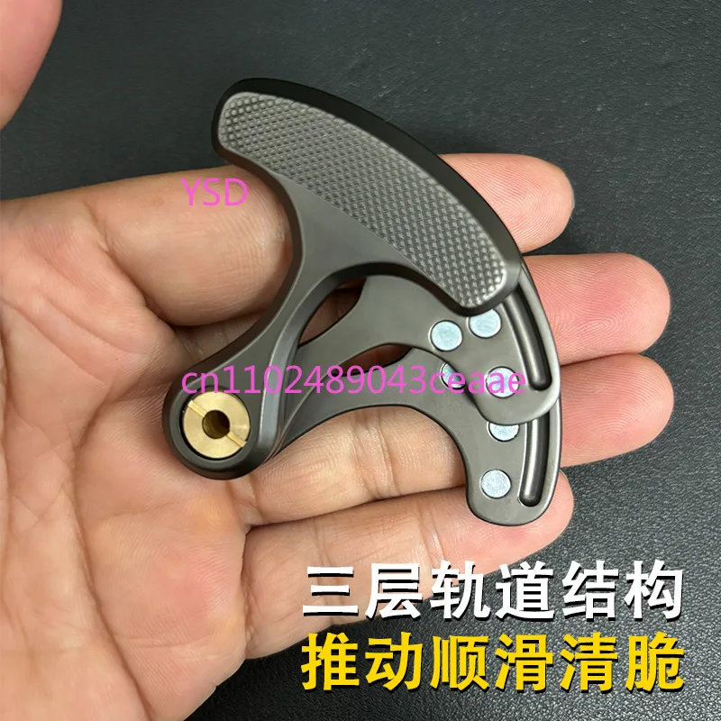 

Three-layer metal push card, limit magnetic force, fingertip gyro