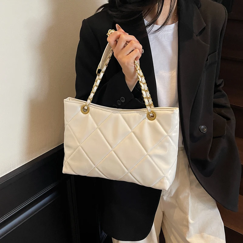 우아한 가죽 클래식 디자이너 파리 스타일 가방 트렌디한 크로스바디 핸드백 여성용 단색 레저 및 비즈니스용