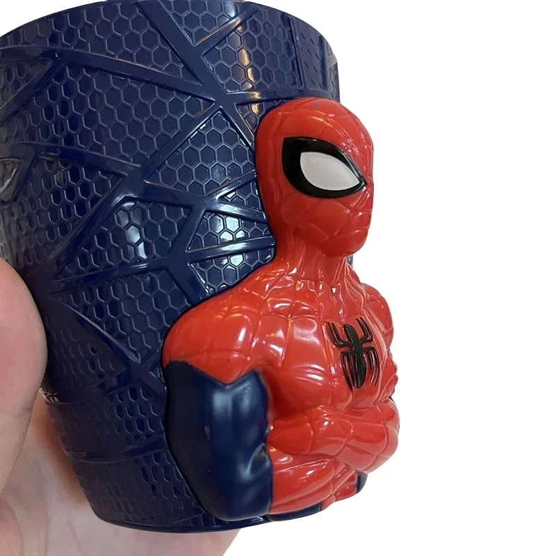 Marvel Anime Hero  Spider-Man Creative Peripheral Three-dimensional Pattern Fashion Luminous Cartoon Handy Cup Brushing Cup