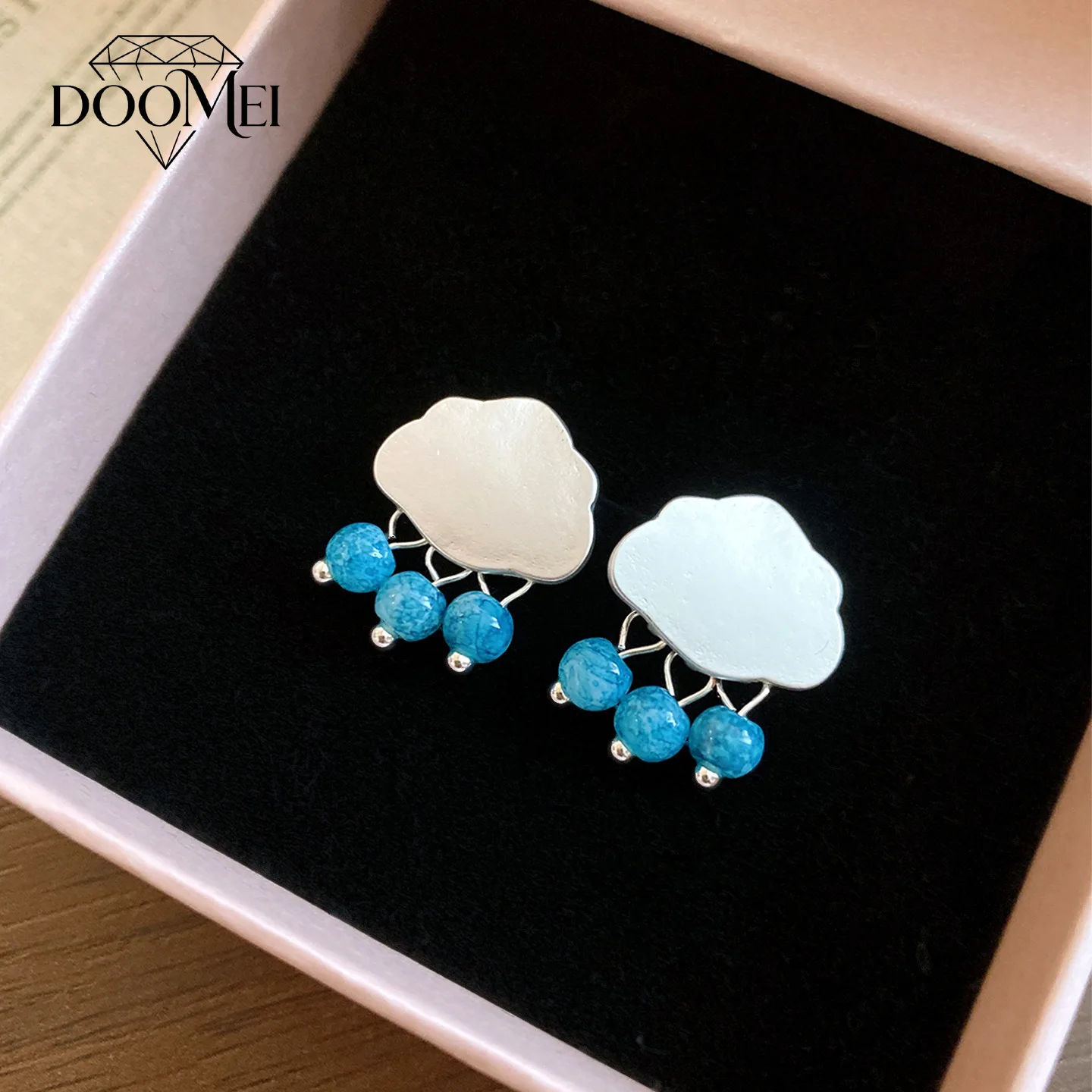 DOO MEI Cute Cloud Shape Earrings for Women Blue Bead Raindrop Design Drop Earrings Sweet Kawaii Daily Casual Ear Jewelry