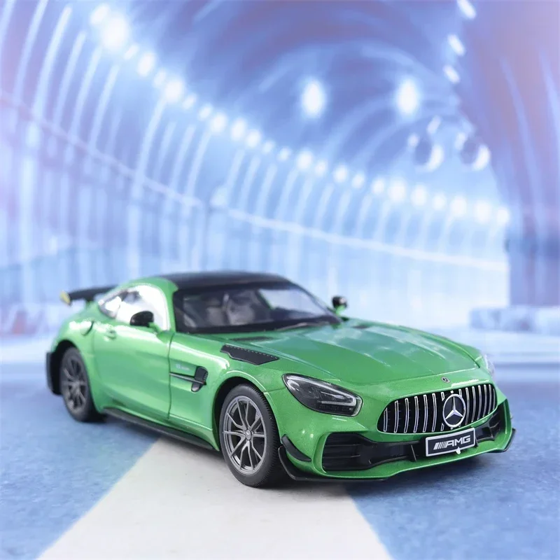 1:18 Mercedes-Benz GTR sports car High Simulation Diecast Car Metal Alloy Model Car Children\'s toys collection gifts A598