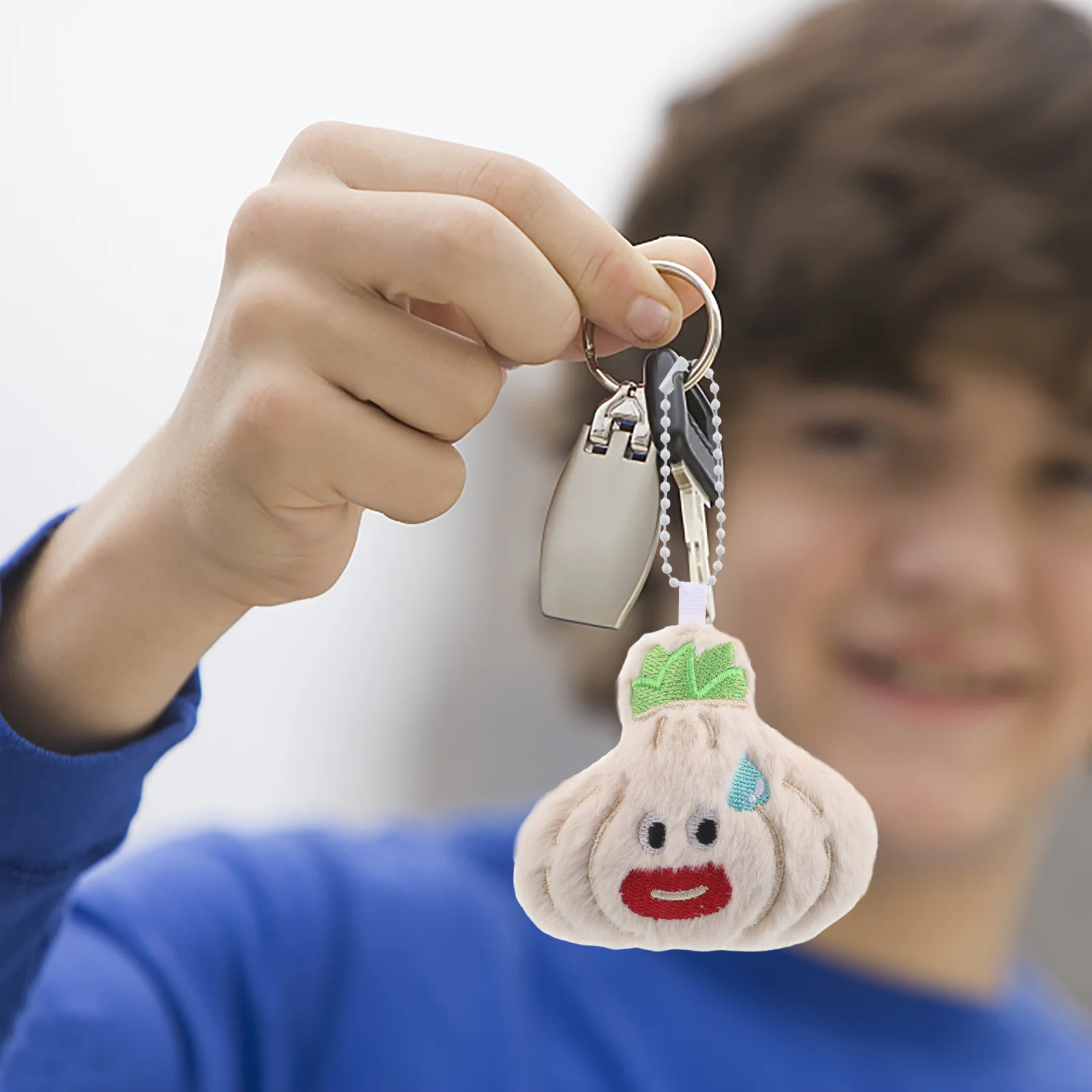 Adorable Cartoon Plush Keychain Creative Key Decoration Adorable Garlic Keyring Backpack Pendant Plush Garlic Pendant For Bag