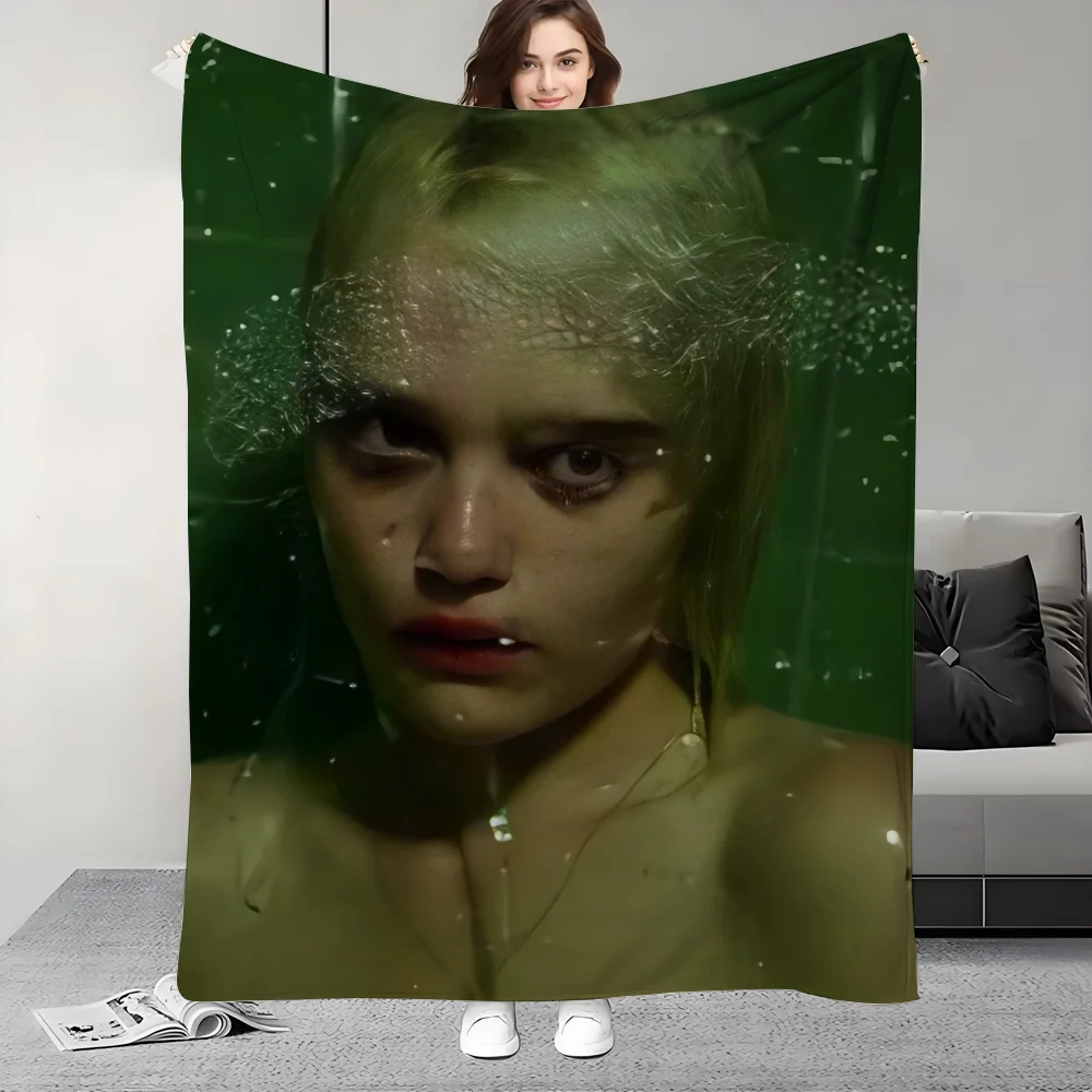 تصميم بطانية Sky Ferreira Night Time My Time خفيف الوزن للنوم والقيلولة وغرفة المعيشة والمكتب والأريكة وجميع المواسم