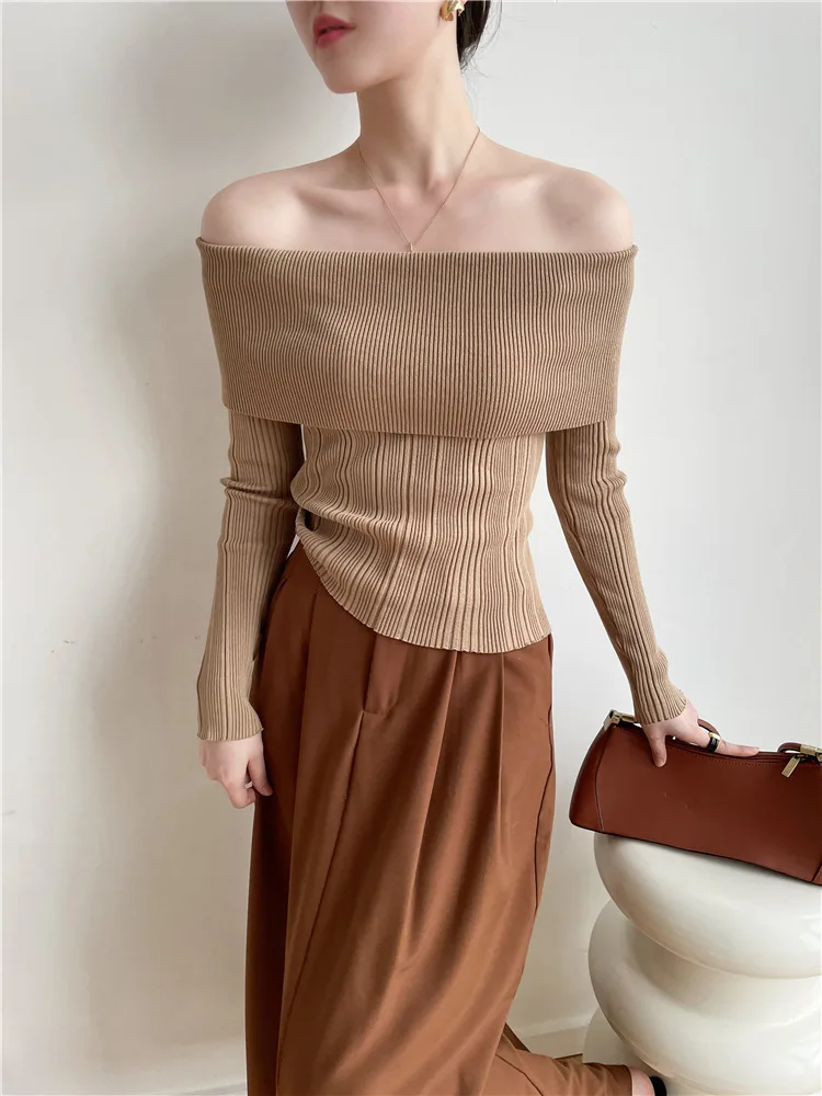 7360 Jesień Zima Liying Styl Celebrytki Odkryte Ramiona Prążkowany Dopasowany Elastyczny Krótki Top z Dzianiny