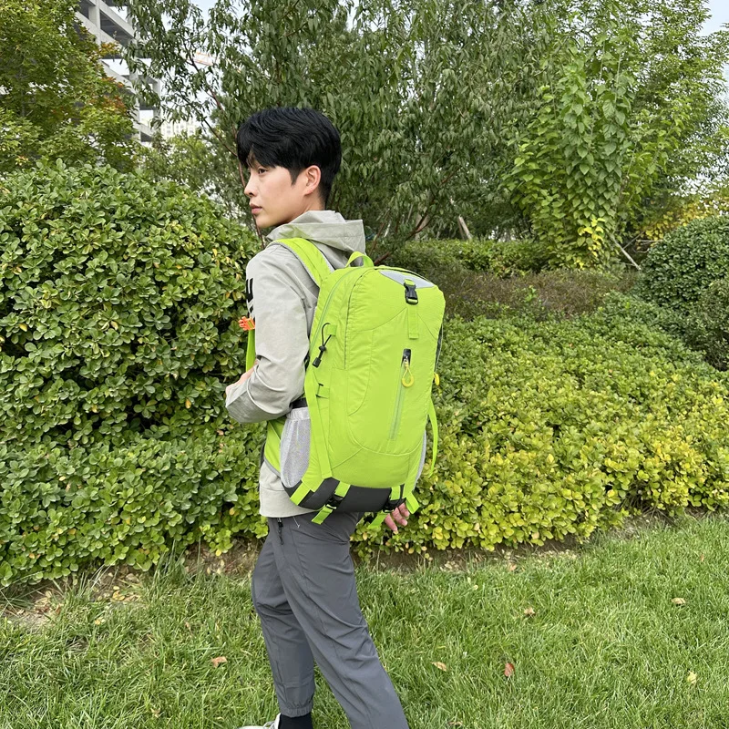 大容量アウトドア登山バッグ新着撥水ハイキングバックパック耐摩耗性スポーツメンズバックパック