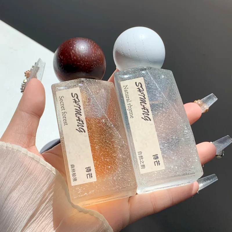 

Hot Selling Russian Perfume 50ml Rose Amber Cedarwood Sandalwood Eau De Toilette Floral Woody Long-lasting Romantic Date Unisex