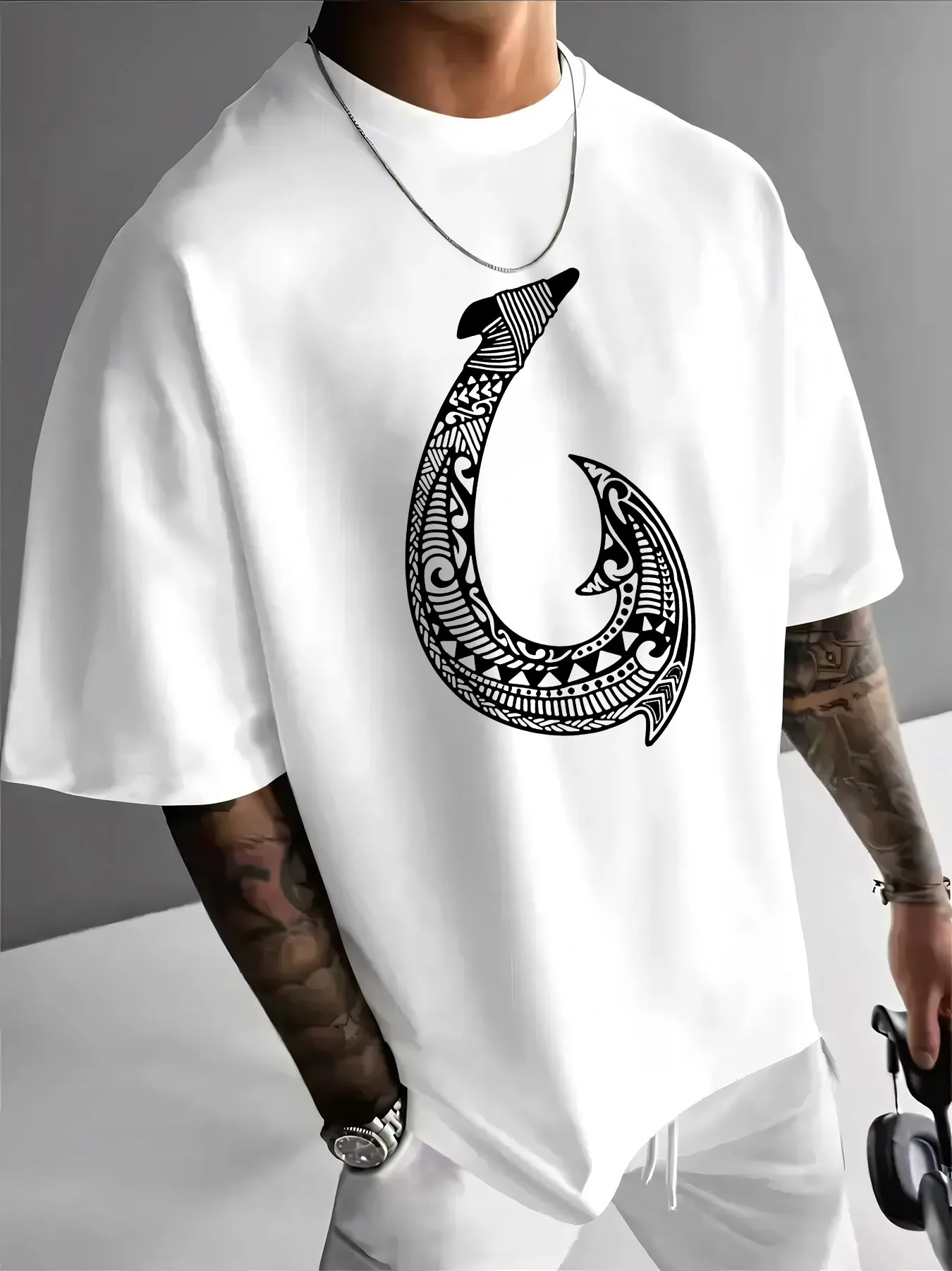 Maori-Stil Fischhaken-Muster Herren Freizeit-T-Shirt. Sommerlicher Stil Modisch und Vielseitig Geeignet für Tägliche Sportbekleidung 100% Baumwolle