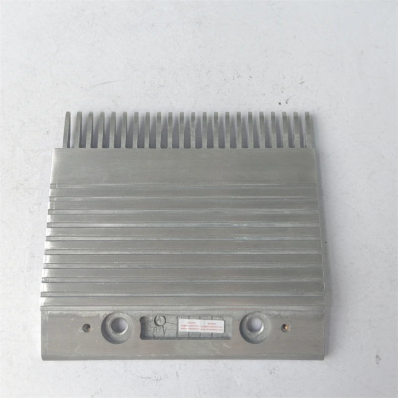 Pettine in alluminio per scale mobili RTV.A DEE 2209592   L=202,7 mm