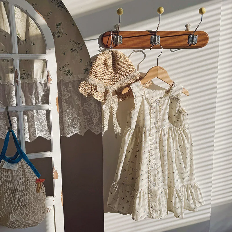 

Детская одежда: Новое летнее платье-майка для девочек 2026 года в корейском стиле с принтом, французское ретро-платье с кружевом