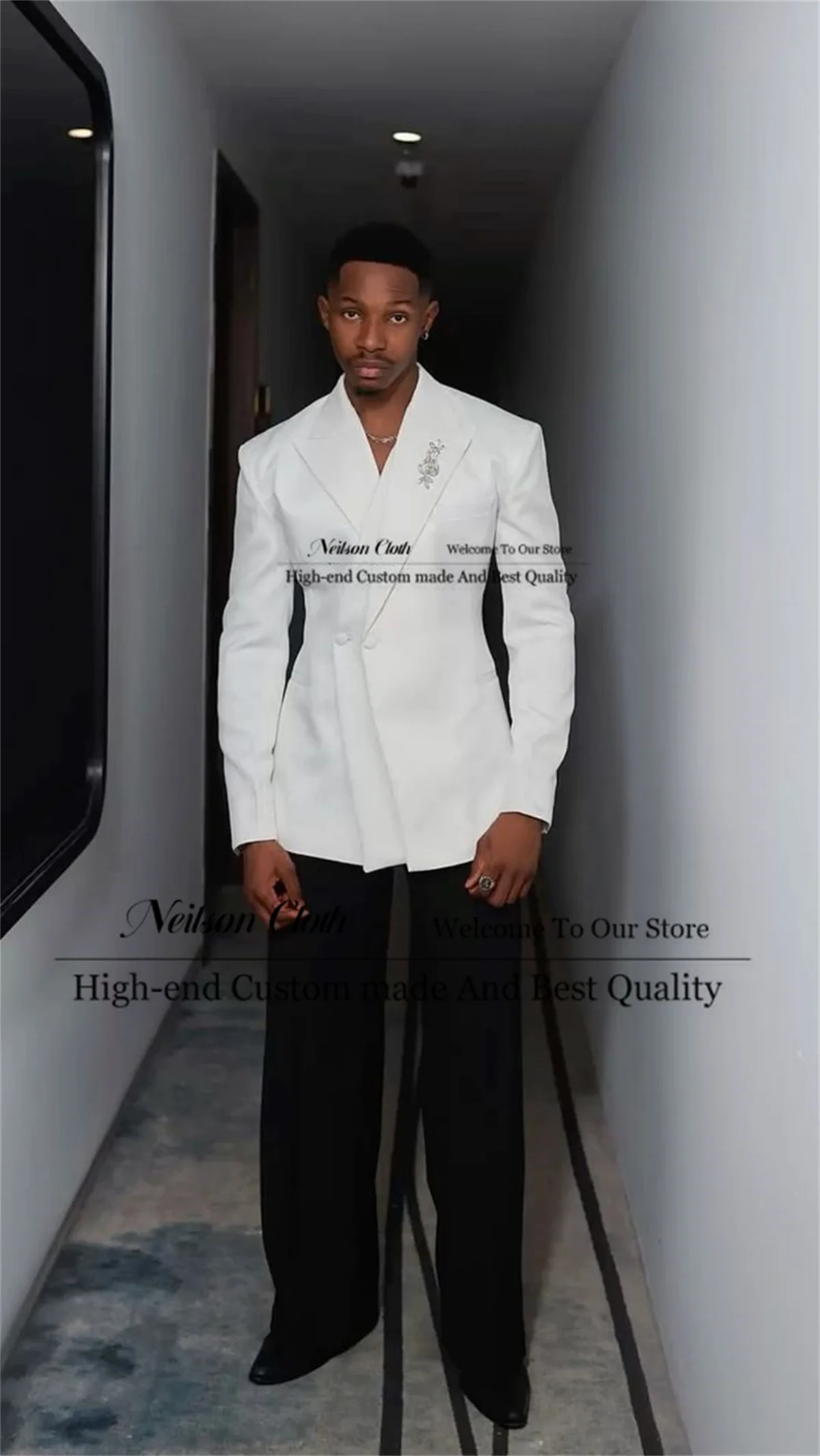 

Fashion Double Button Male Prom Blazers 2 Pieces Sets White Groom Wedding Tuxedos Customized Peaked Lapel Terno Masculino