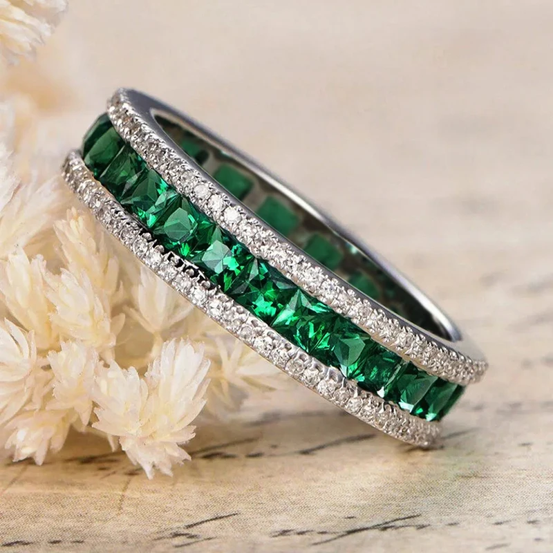 Huitan Princess Cut Green Zirconia Ring dla kobiet Nowa modna biżuteria na palce dla zaręczynowej pani Nowość Akcesoria do obrączki ślubnej